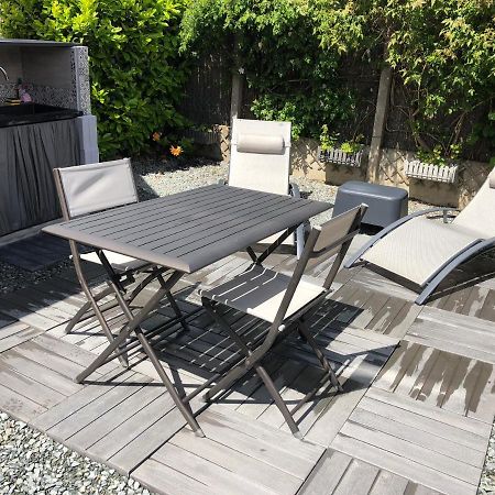 Suite A 800M De La Plage Saint-Lunaire Exteriör bild